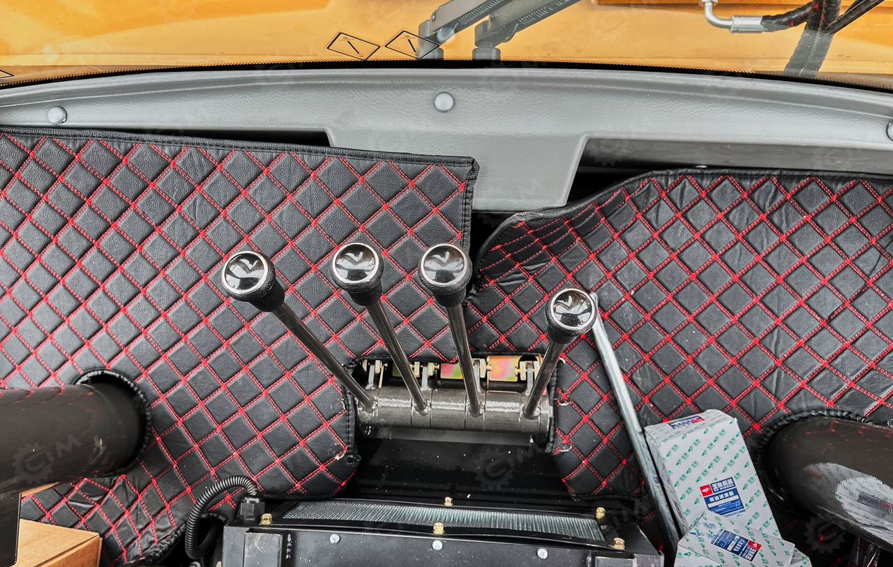 Новый Экскаватор-погрузчик YUGONG WZ30-25: фото 7