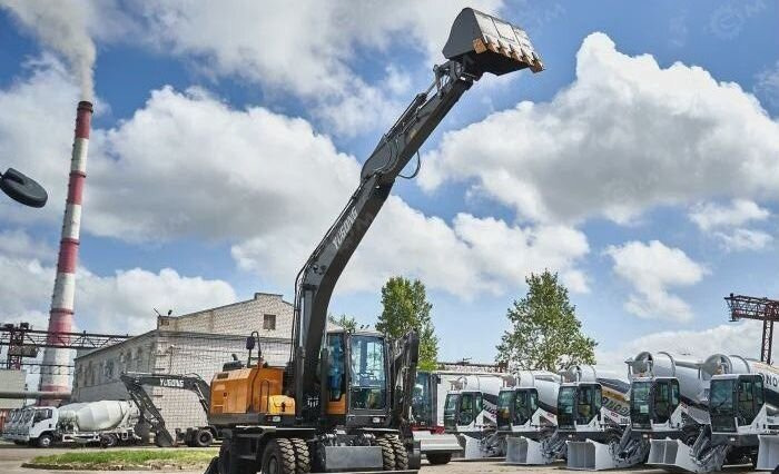 YUGONG YG180 - Колёсный экскаватор: фото 1 YUGONG YG180 - Колёсный экскаватор: фото 1