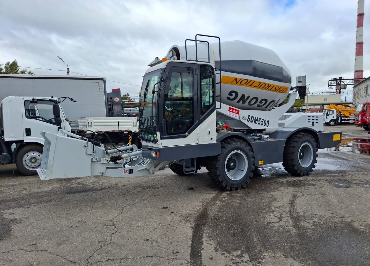 Yugong SDM5500 - Автобетоносмеситель: фото 1 Yugong SDM5500 - Автобетоносмеситель: фото 1