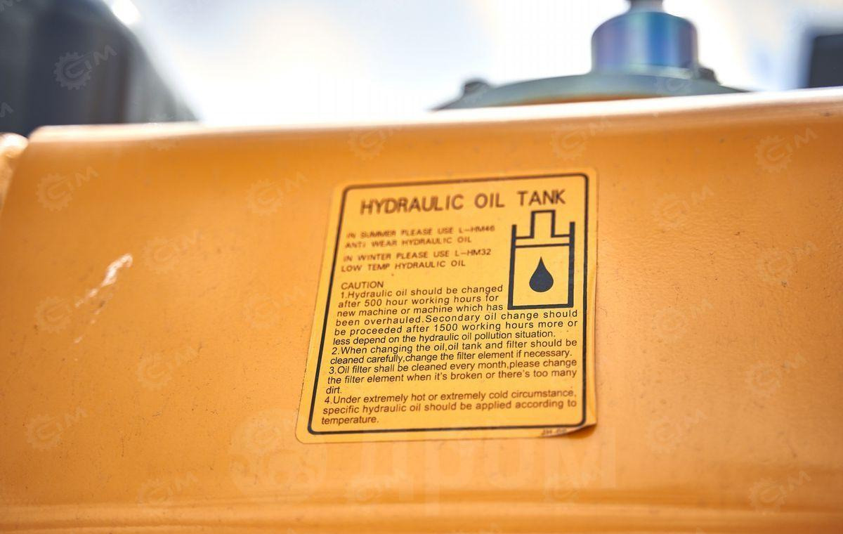 Новый Колёсный экскаватор Yugong YG180: фото 19