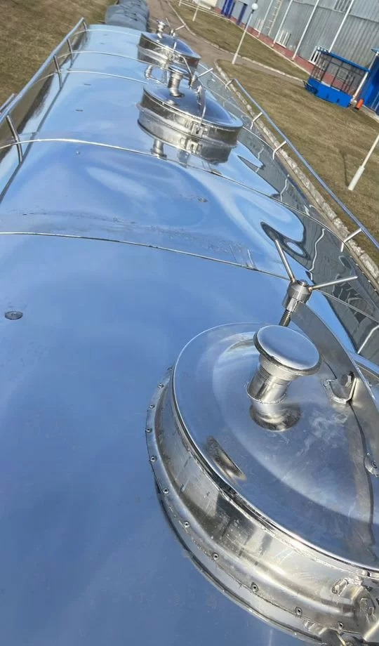 Автоцистерна МАЗ 631228-8575-012 - Грузовик-цистерна: фото 3 Автоцистерна МАЗ 631228-8575-012 - Грузовик-цистерна: фото 3