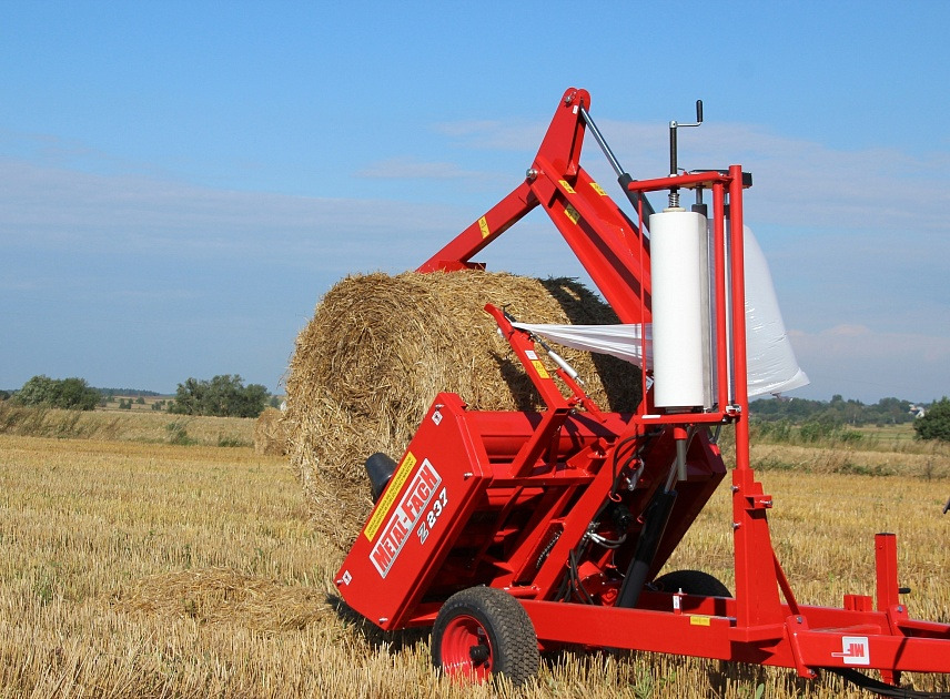 Обмотчик рулонов Z-237 прицепной с задней загрузкой - Другая техника: фото 1 Обмотчик рулонов Z-237 прицепной с задней загрузкой - Другая техника: фото 1
