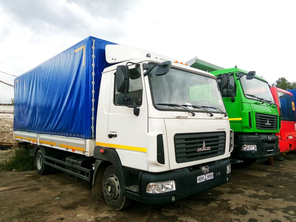 МАЗ-4371V2-561-000 - Тентованный грузовик: фото 1 МАЗ-4371V2-561-000 - Тентованный грузовик: фото 1