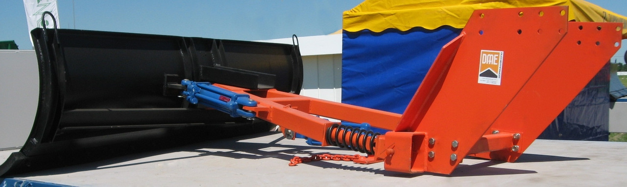 Передний отвал для снега НО-79-1.01 (Гидроповоротный) - Отвал для снега: фото 1 Передний отвал для снега НО-79-1.01 (Гидроповоротный) - Отвал для снега: фото 1