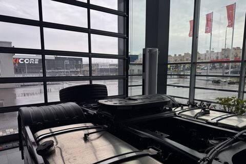 МАЗ 54402L - Тягач: фото 3 МАЗ 54402L - Тягач: фото 3