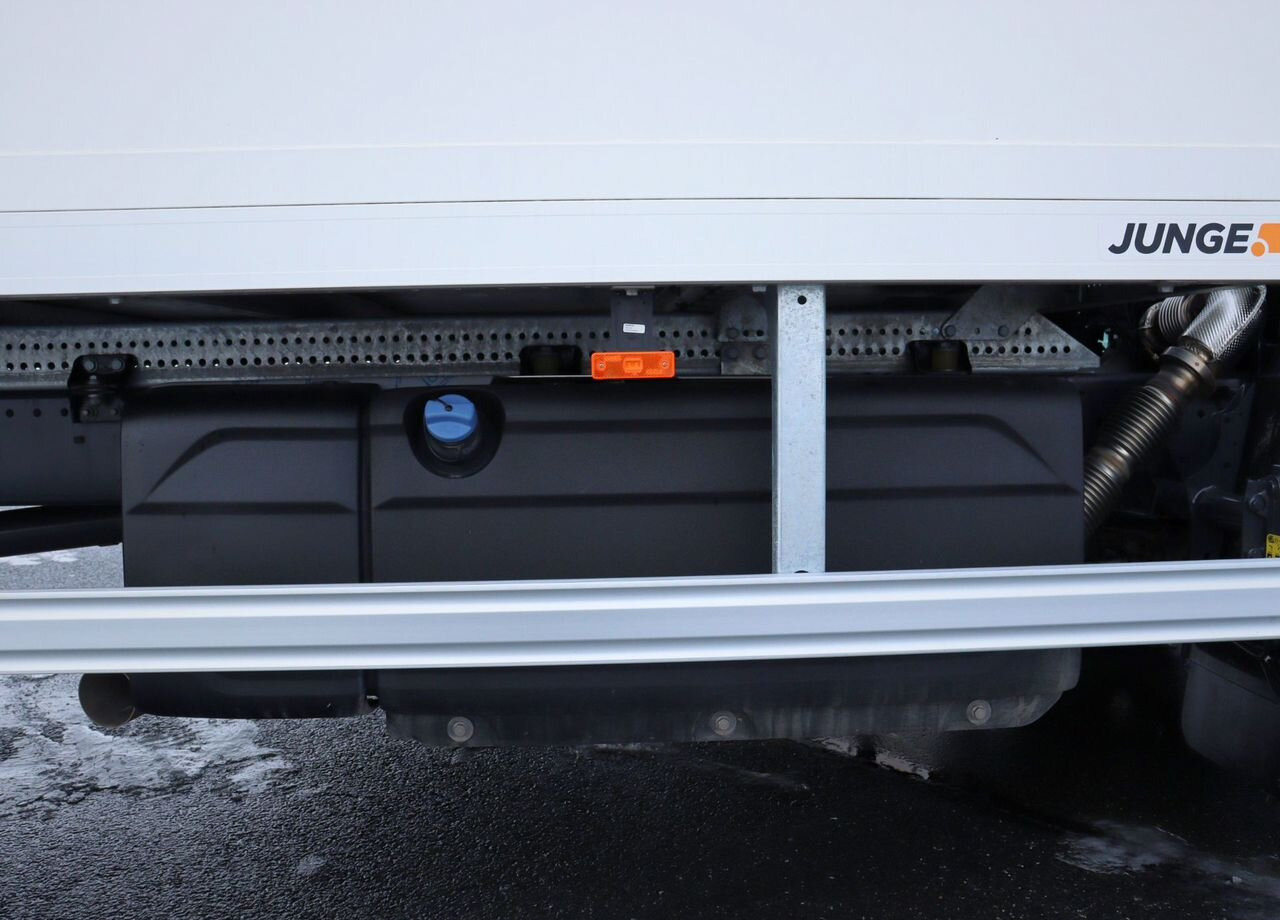 Новый Изотермический грузовик DAF LF210: фото 23 Новый Изотермический грузовик DAF LF210: фото 23