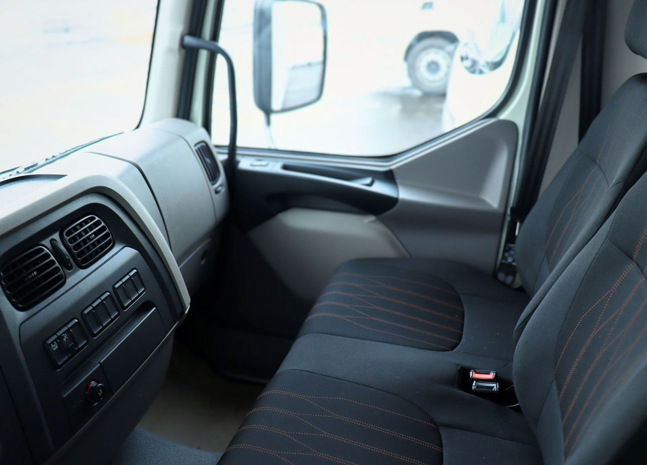 Новый Изотермический грузовик DAF LF210: фото 28 Новый Изотермический грузовик DAF LF210: фото 28