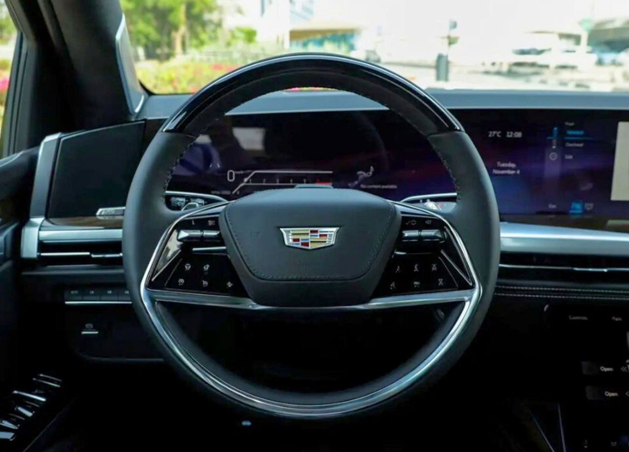 Другая техника Cadillac Escalade 6.2 AT, Новый: фото 8