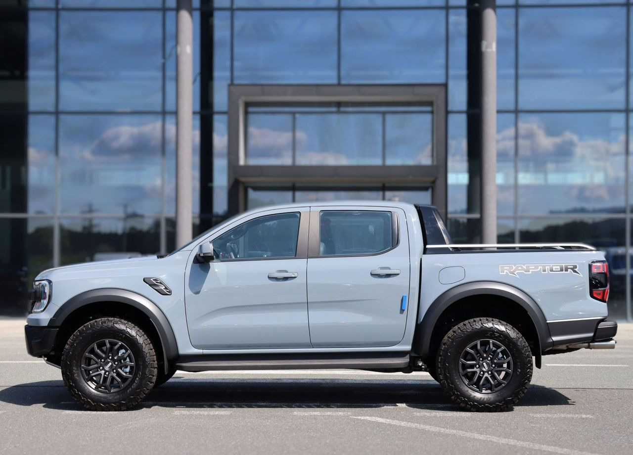 FORD Ranger Raptor 3.0 AT, 2026 Новый - Пикап: фото 2 FORD Ranger Raptor 3.0 AT, 2026 Новый - Пикап: фото 2