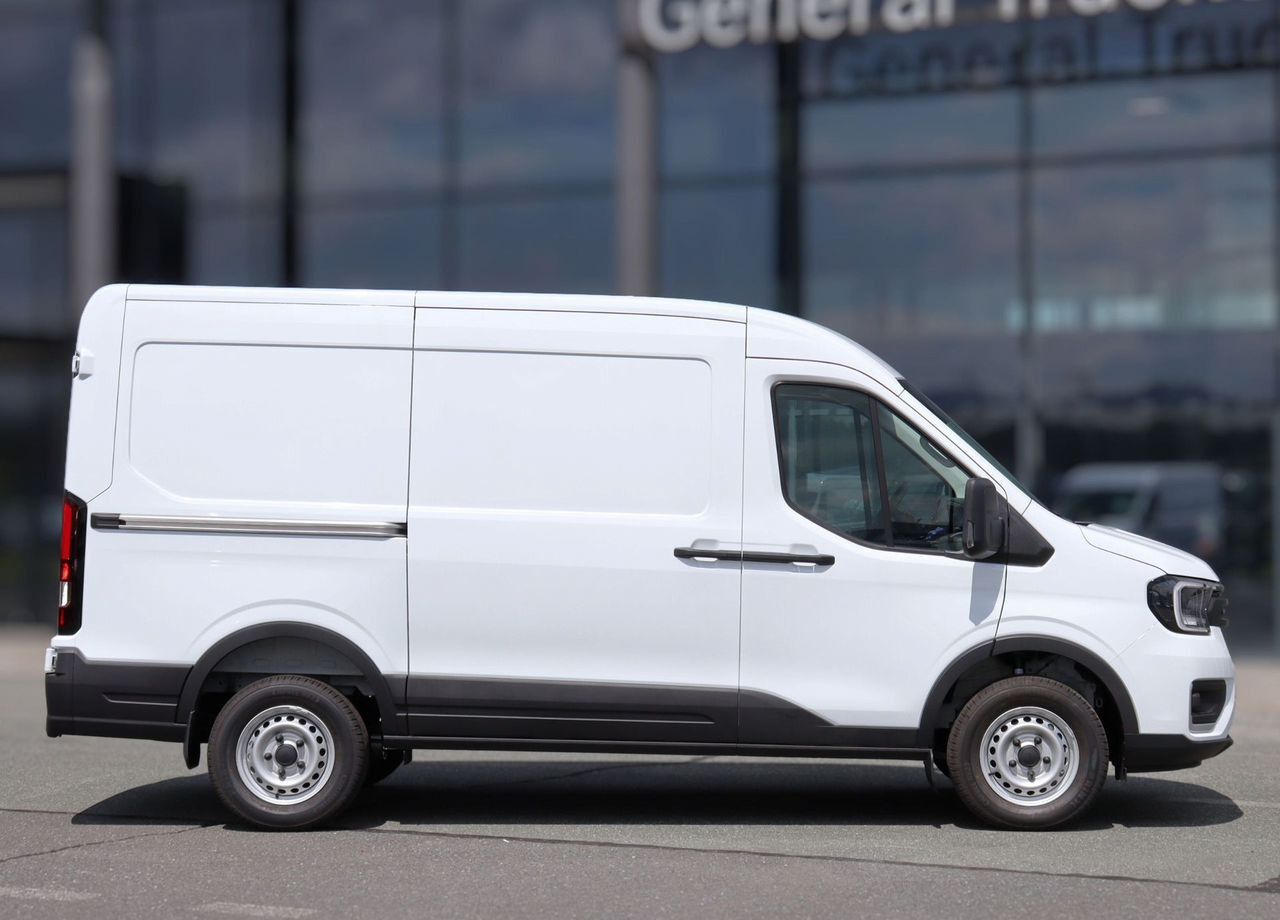 Новый Цельнометаллический фургон FORD Transit T8 2.0 MT, 2025 Новый: фото 7