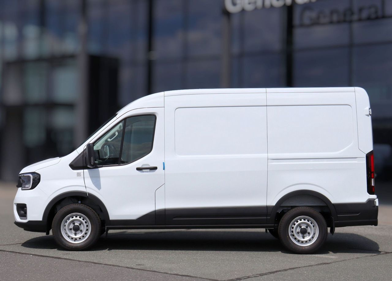 FORD Transit T8 2.0 MT, 2025 Новый - Цельнометаллический фургон: фото 3 FORD Transit T8 2.0 MT, 2025 Новый - Цельнометаллический фургон: фото 3