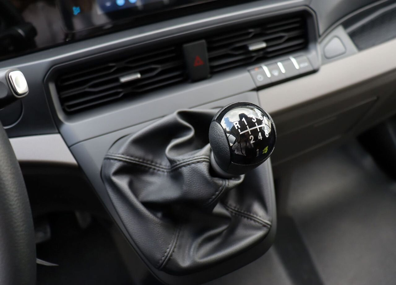 Новый Цельнометаллический фургон FORD Transit T8 2.0 MT, 2025 Новый: фото 29