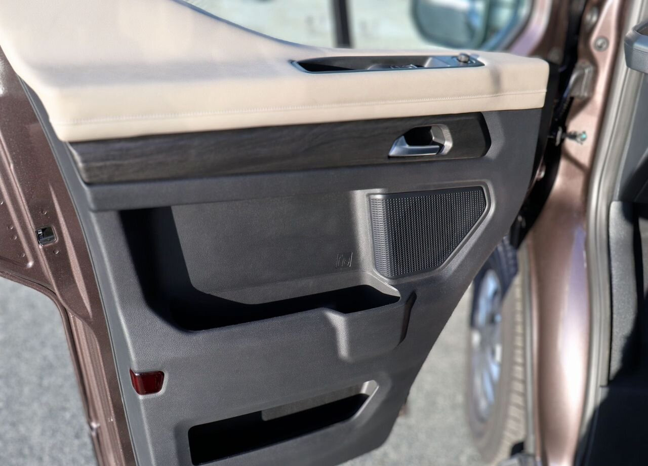 Микроавтобус, Пассажирский фургон FORD Transit T8 2.3 MT, 2024 Новый: фото 18