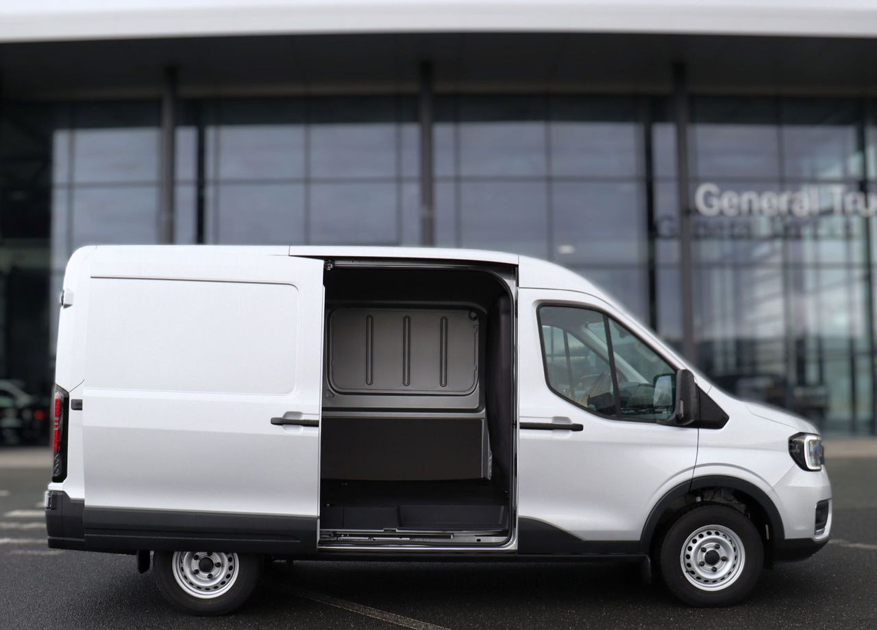 Новый Цельнометаллический фургон FORD Transit T8 2.3 MT, 2024 Новый: фото 6