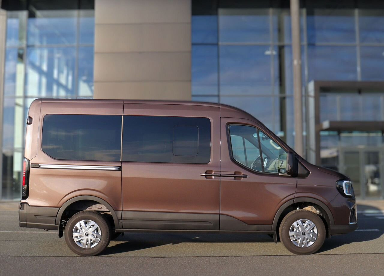 Микроавтобус, Пассажирский фургон FORD Transit T8 2.3 MT, 2024 Новый: фото 9