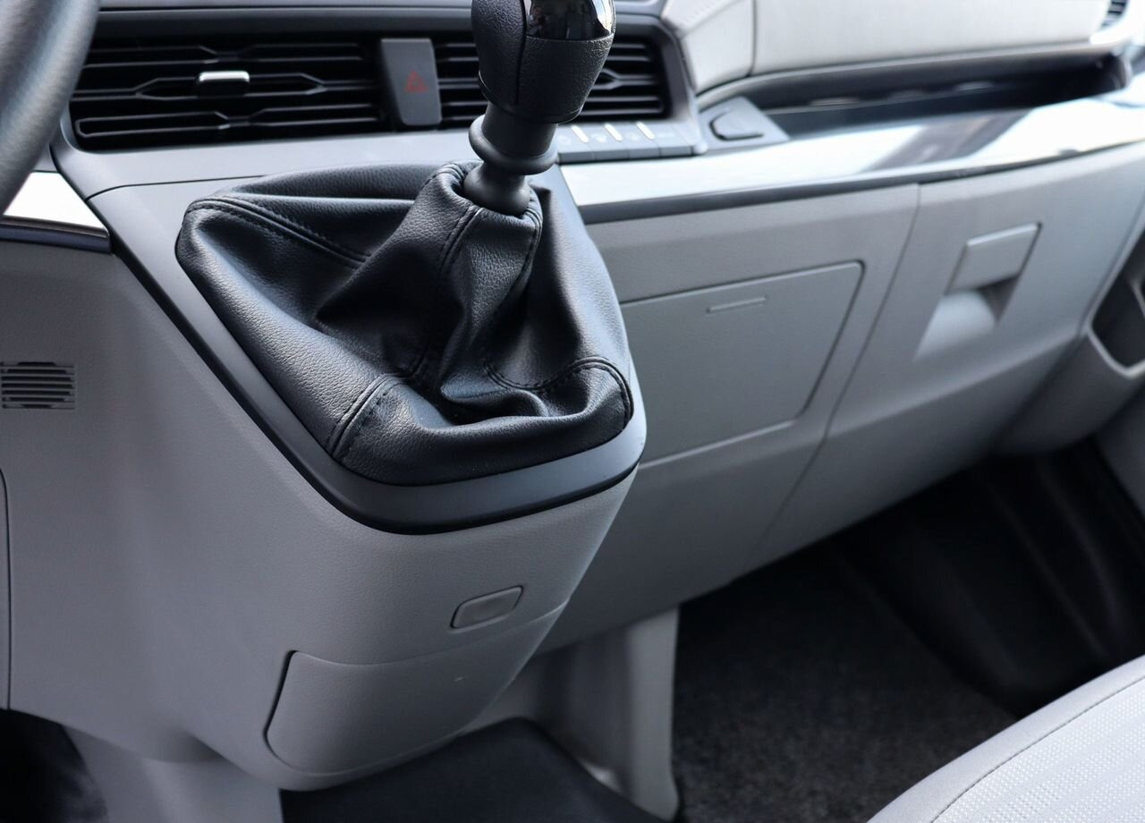 Новый Цельнометаллический фургон FORD Transit T8 2.3 MT, 2024 Новый: фото 17