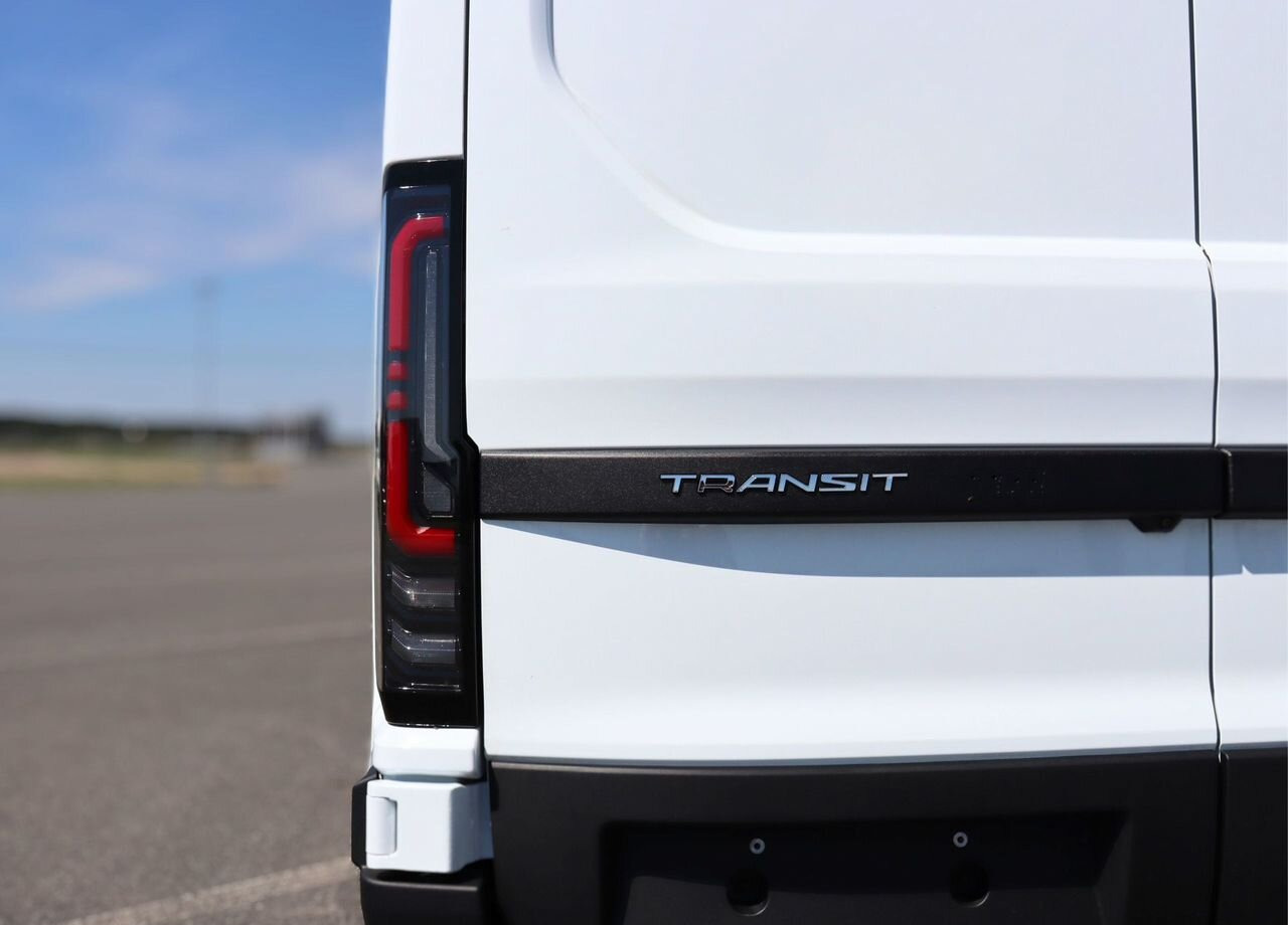 Новый Цельнометаллический фургон FORD Transit T8 2.3 MT, 2025 Новый: фото 10