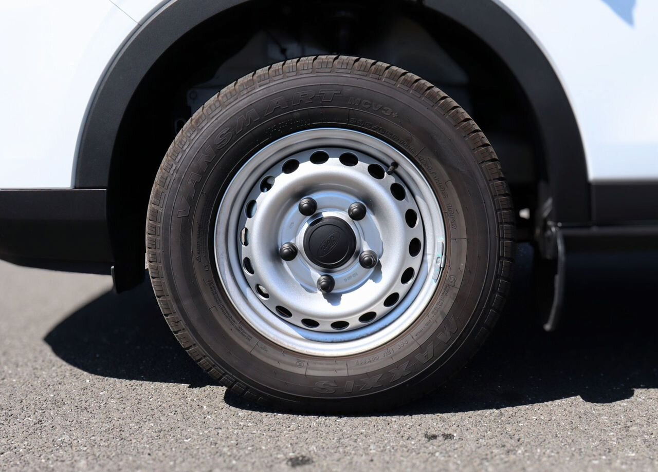 Новый Цельнометаллический фургон FORD Transit T8 2.3 MT, 2025 Новый: фото 17