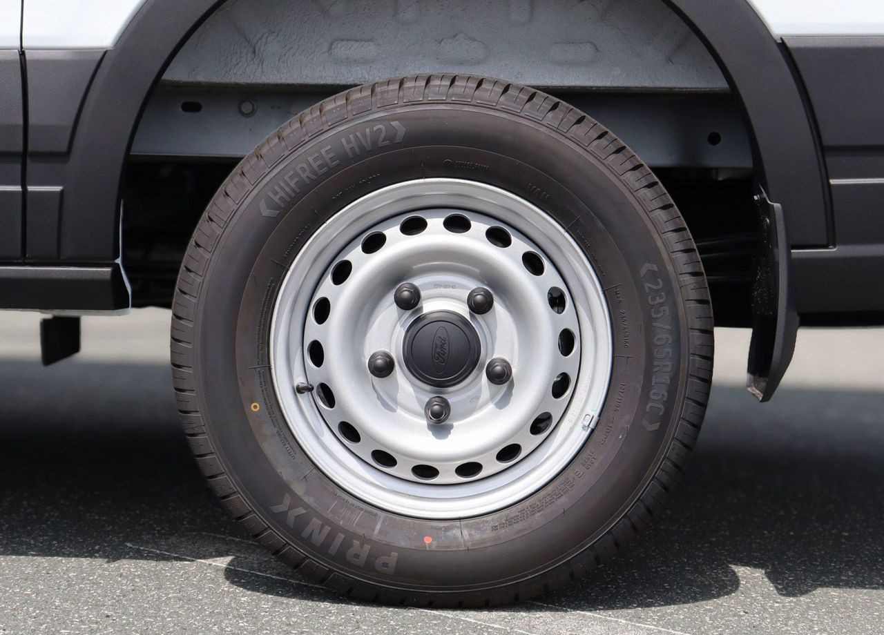 Новый Цельнометаллический фургон Ford Transit 2.0 MT, Новый: фото 17