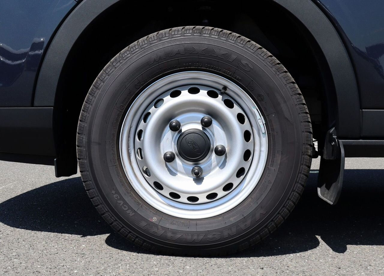 Новый Цельнометаллический фургон Ford Transit 2.3 MT, Новый: фото 13