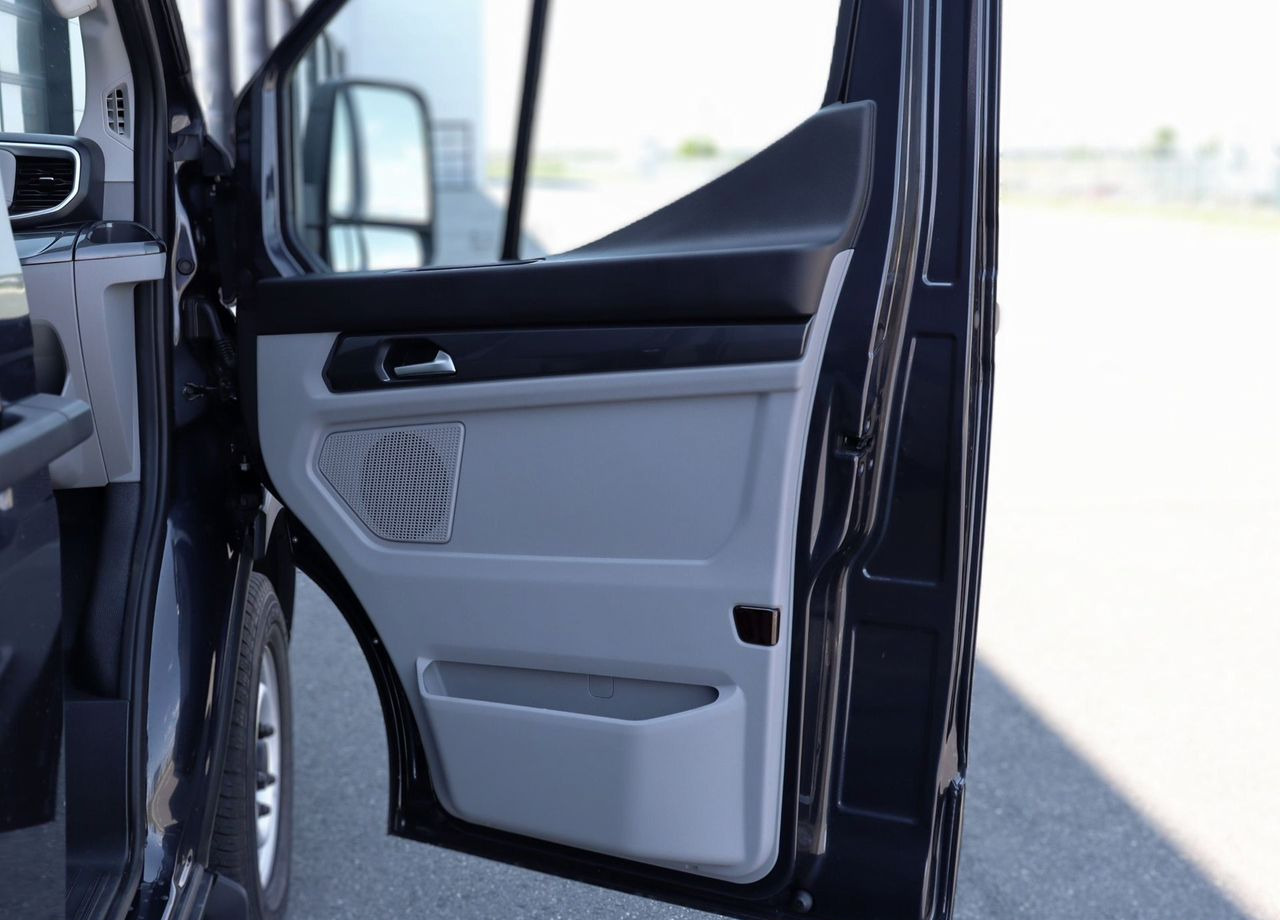 Новый Цельнометаллический фургон Ford Transit 2.3 MT, Новый: фото 29