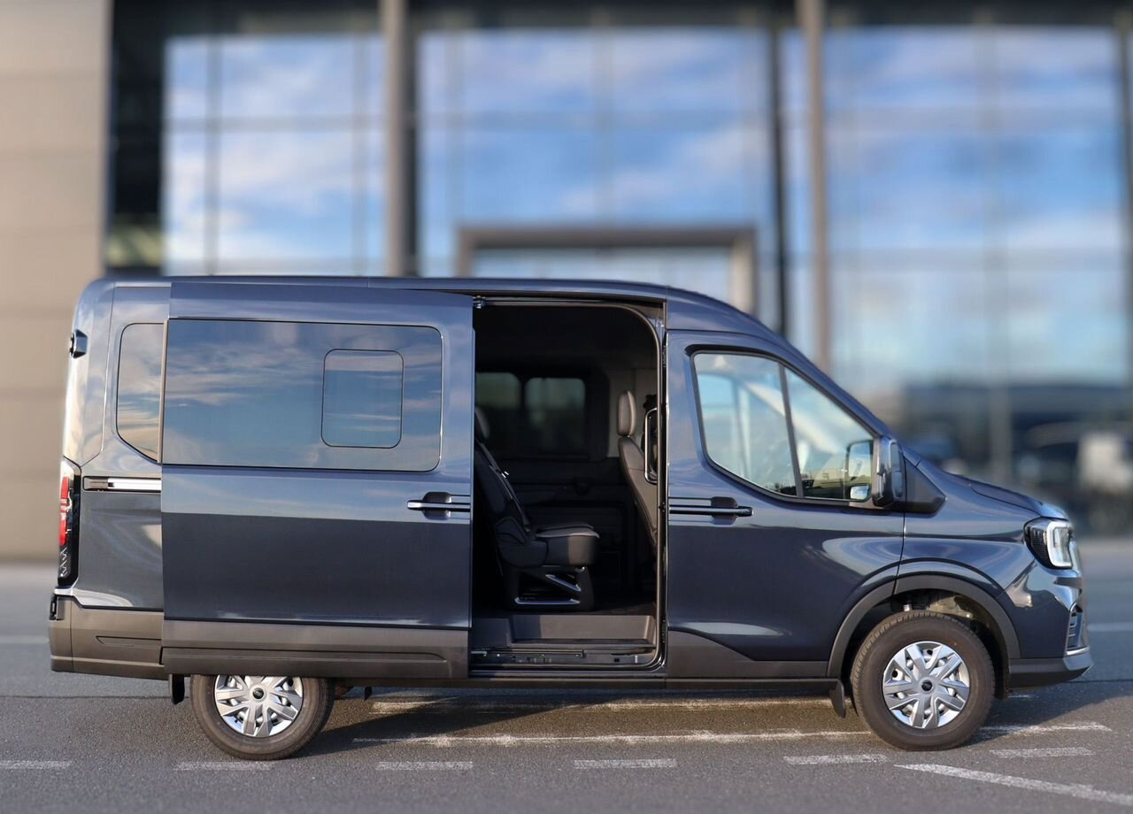 Микроавтобус, Пассажирский фургон Ford Transit 2.3 MT, Новый: фото 17
