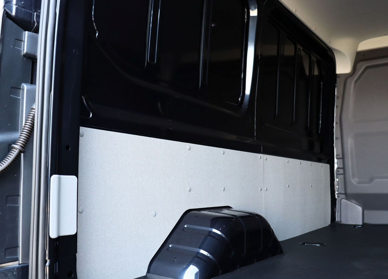 Новый Цельнометаллический фургон Ford Transit 2.3 MT, Новый: фото 17