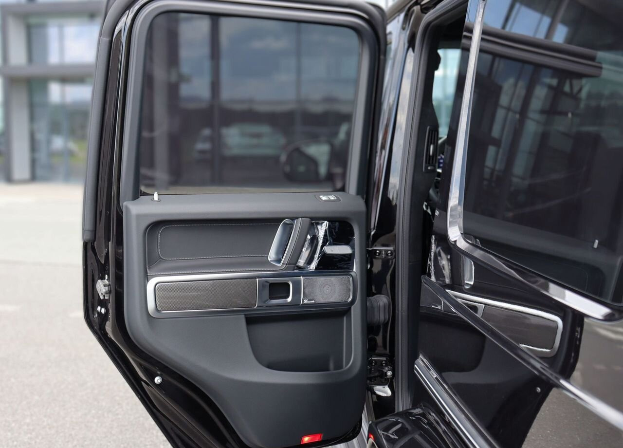 Новый Легковой автомобиль MERCEDES-BENZ Mercedes-Benz G-класс 3.0 AT: фото 27 Новый Легковой автомобиль MERCEDES-BENZ Mercedes-Benz G-класс 3.0 AT: фото 27