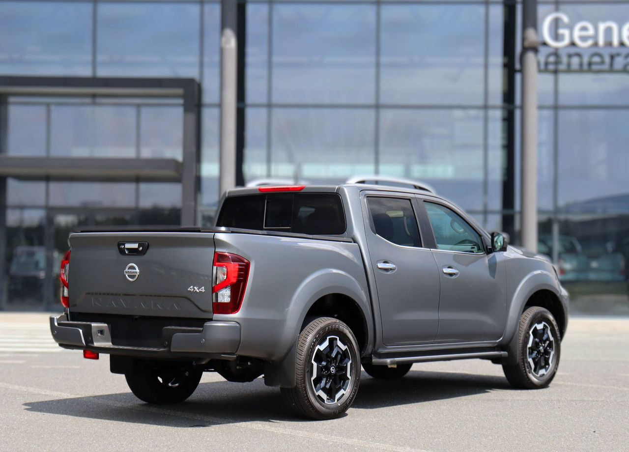 Nissan Navara 2.5 MT, Новый - Пикап: фото 2 Nissan Navara 2.5 MT, Новый - Пикап: фото 2