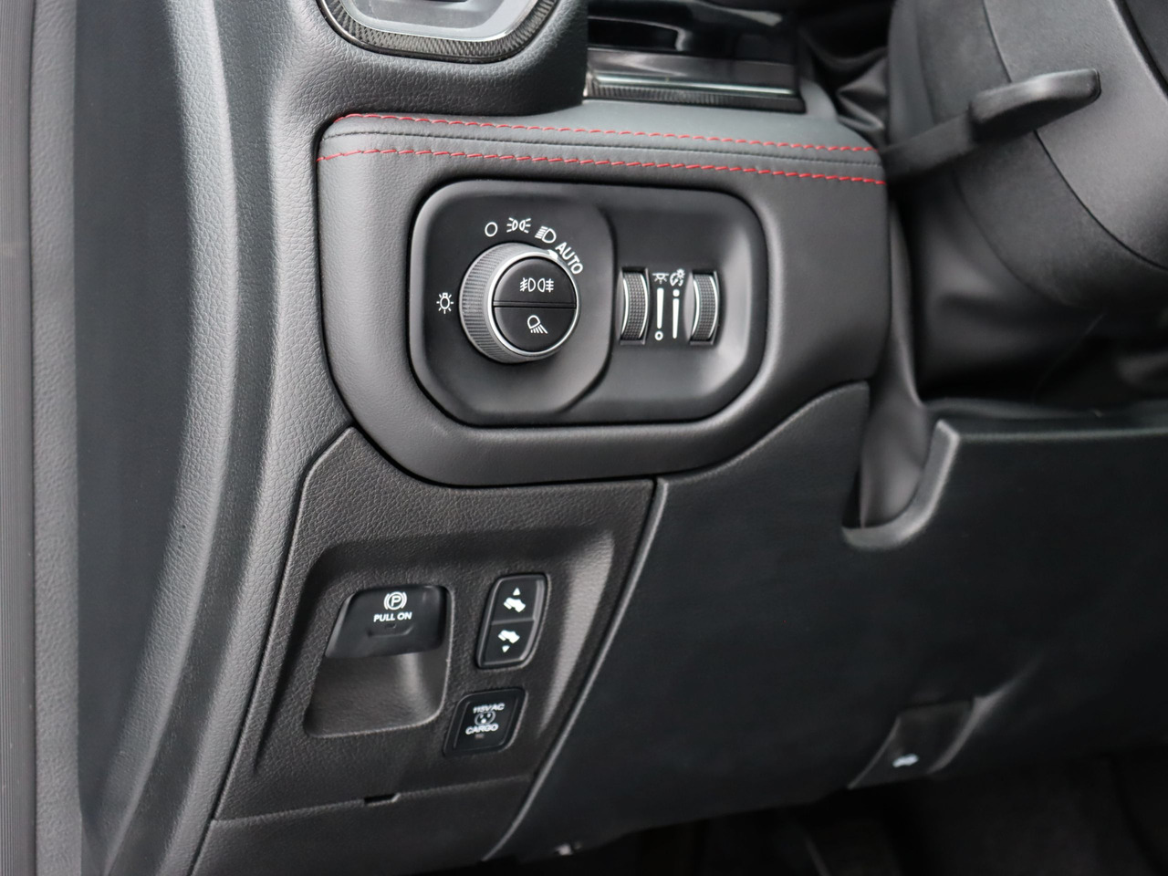 Новый Пикап RAM 1500 3.0 AT, 2026: фото 25 Новый Пикап RAM 1500 3.0 AT, 2026: фото 25