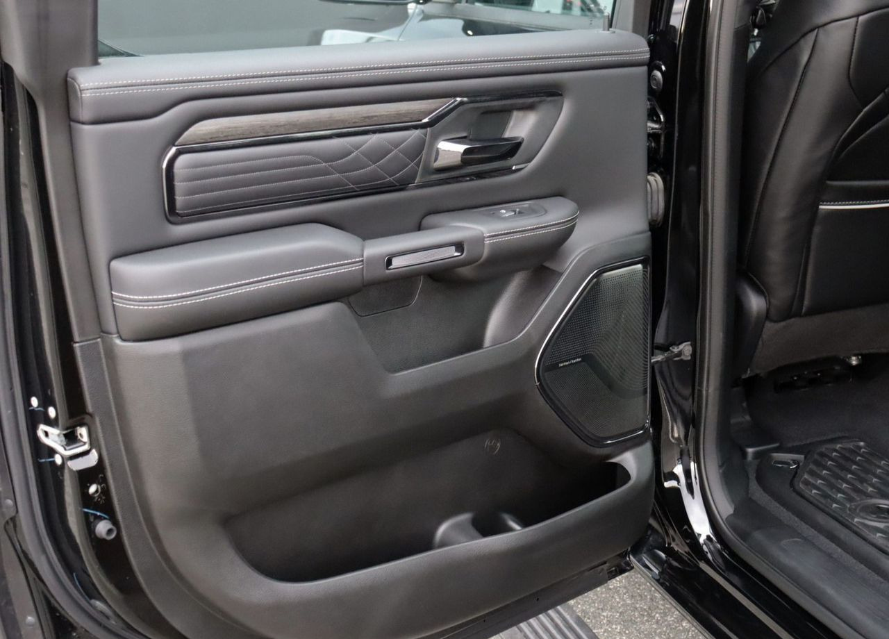 Новый Пикап RAM 1500 Limitеd Night 3.0 AT, 2025: фото 33