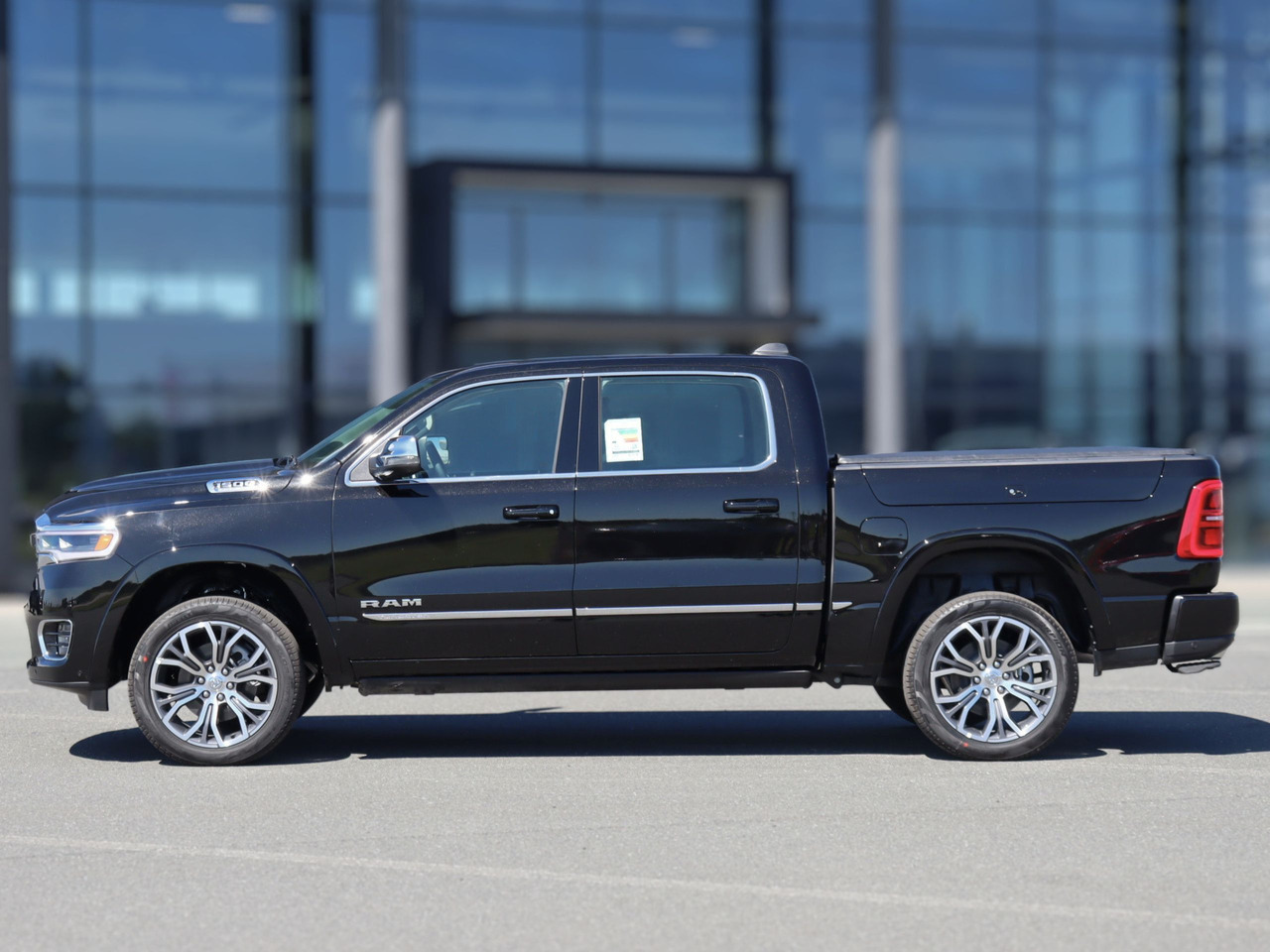 RAM 1500 Tungsten 3.0 AT, Новый - Пикап: фото 4 RAM 1500 Tungsten 3.0 AT, Новый - Пикап: фото 4