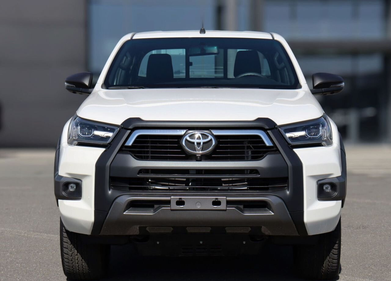 Пикап Toyota Hilux 4.0 AT, Новый: фото 9