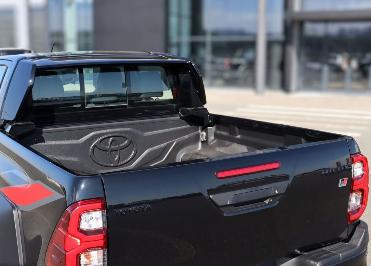 Пикап Toyota Hilux 4.0 AT, Новый: фото 16