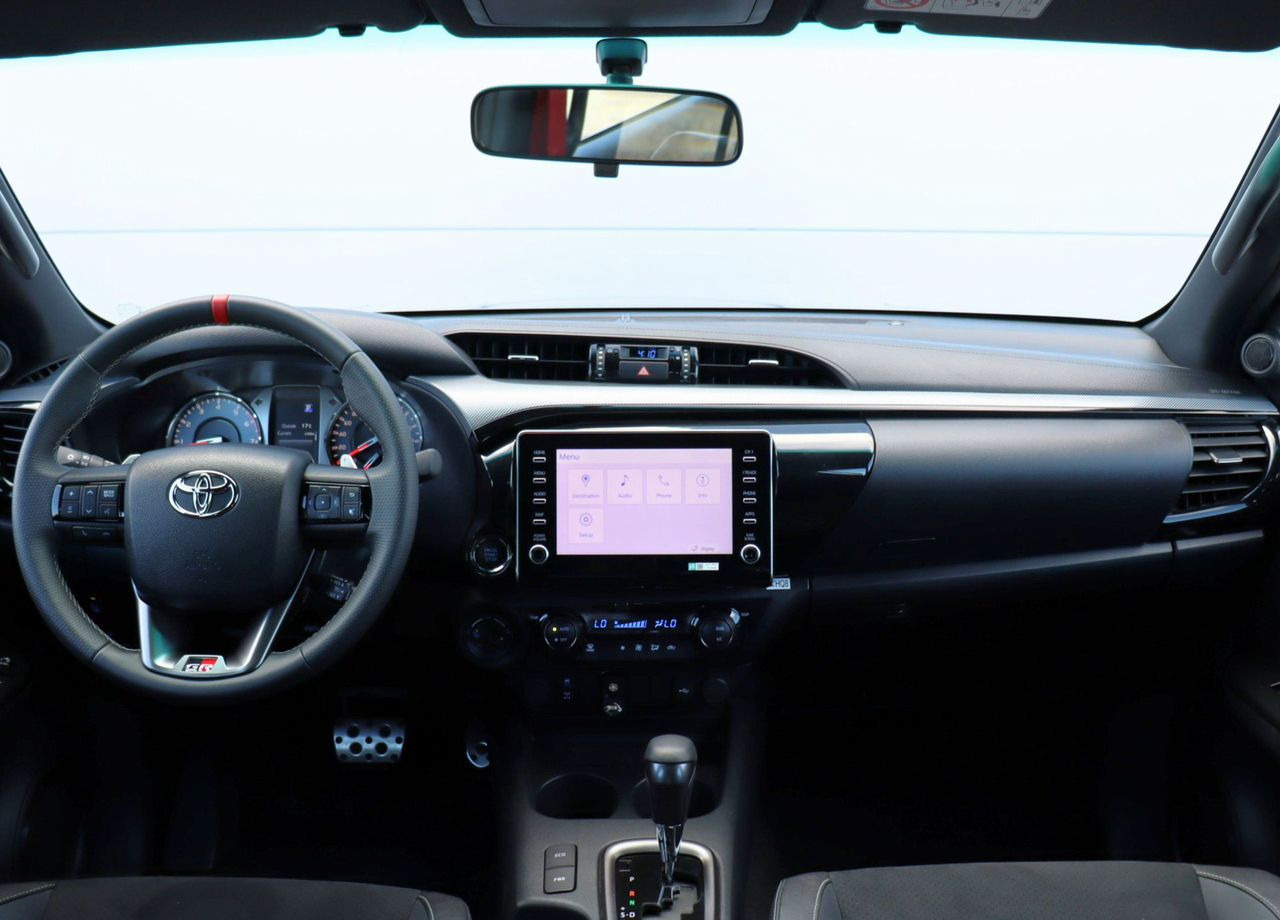 Пикап Toyota Hilux 4.0 AT, Новый: фото 25