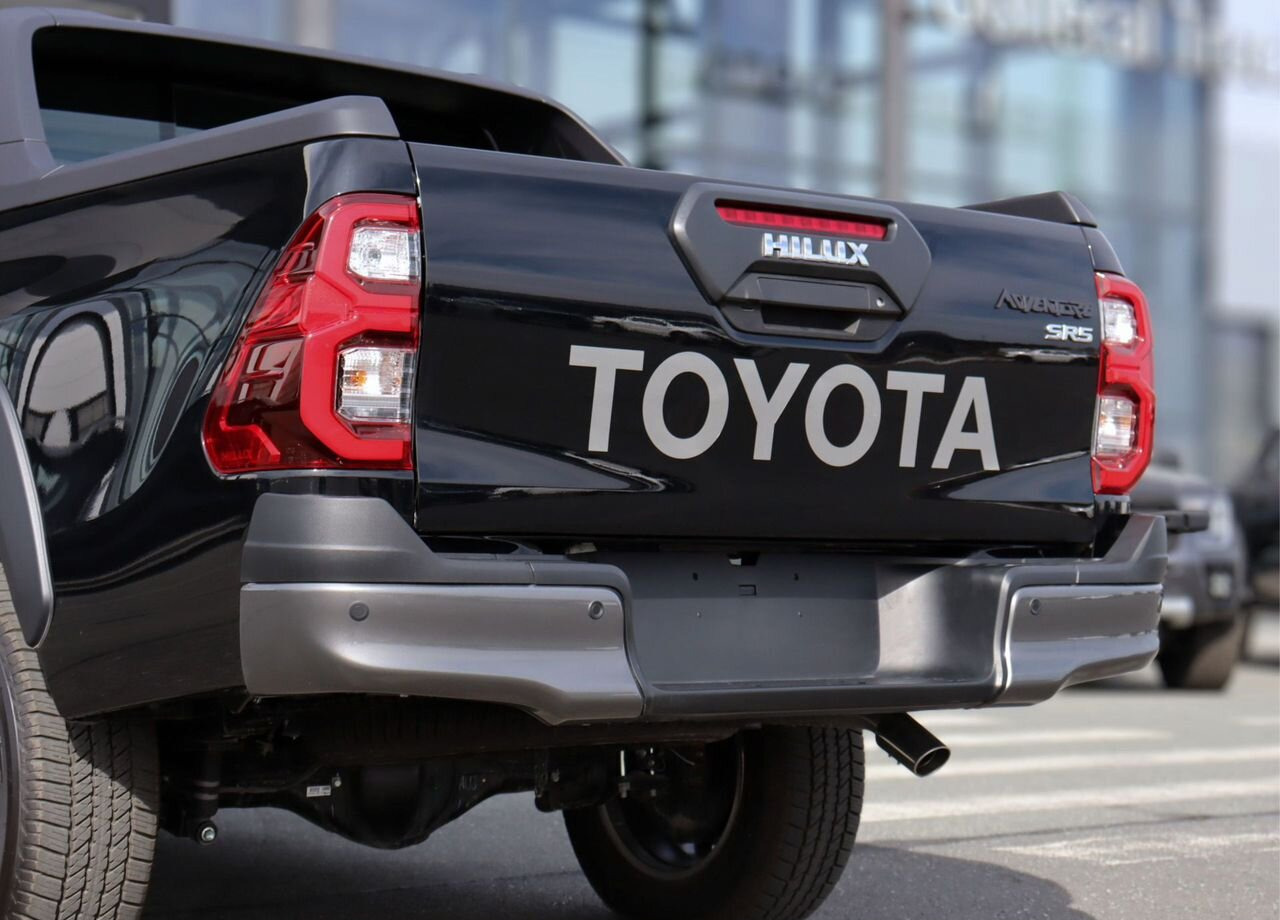 Новый Пикап Toyota Hilux 4.0 AT, Новый: фото 14