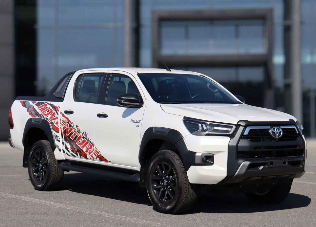 Пикап Toyota Hilux 4.0 AT, Новый: фото 8