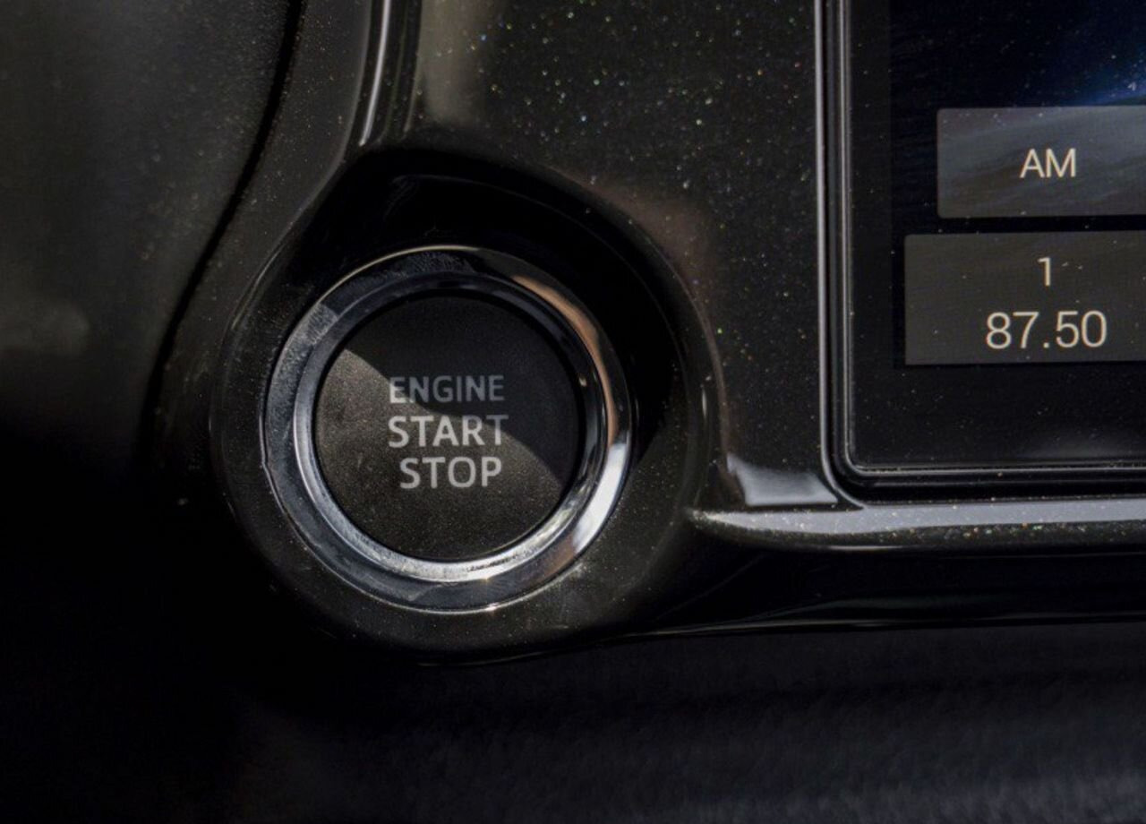 Новый Пикап Toyota Hilux 4.0 AT, Новый: фото 30