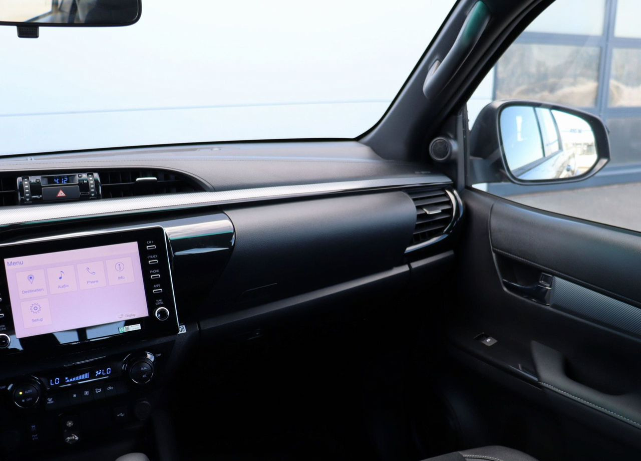 Новый Пикап Toyota Hilux 4.0 AT, Новый: фото 36