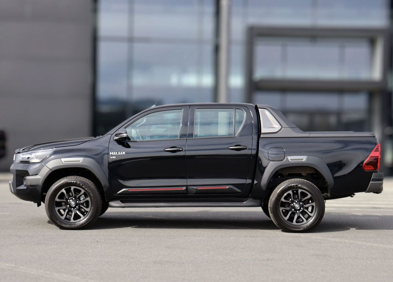 Toyota Hilux 4.0 AT, Новый - Пикап: фото 4 Toyota Hilux 4.0 AT, Новый - Пикап: фото 4