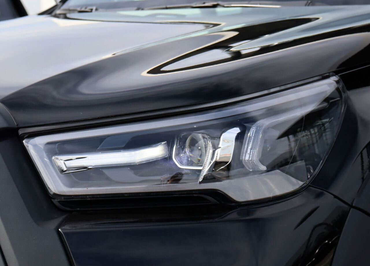 Пикап Toyota Hilux 4.0 AT, Новый: фото 11