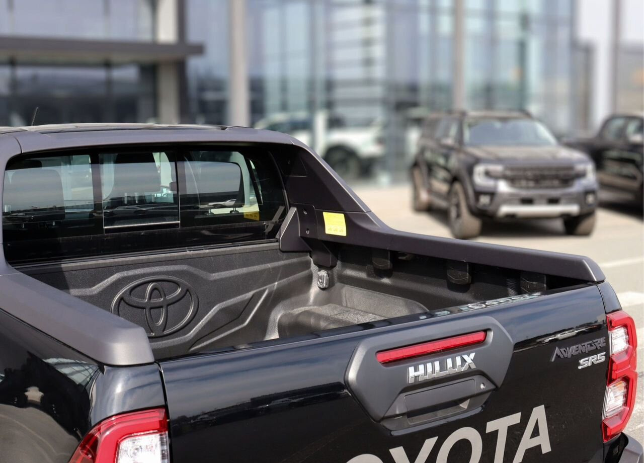 Пикап Toyota Hilux 4.0 AT, Новый: фото 15