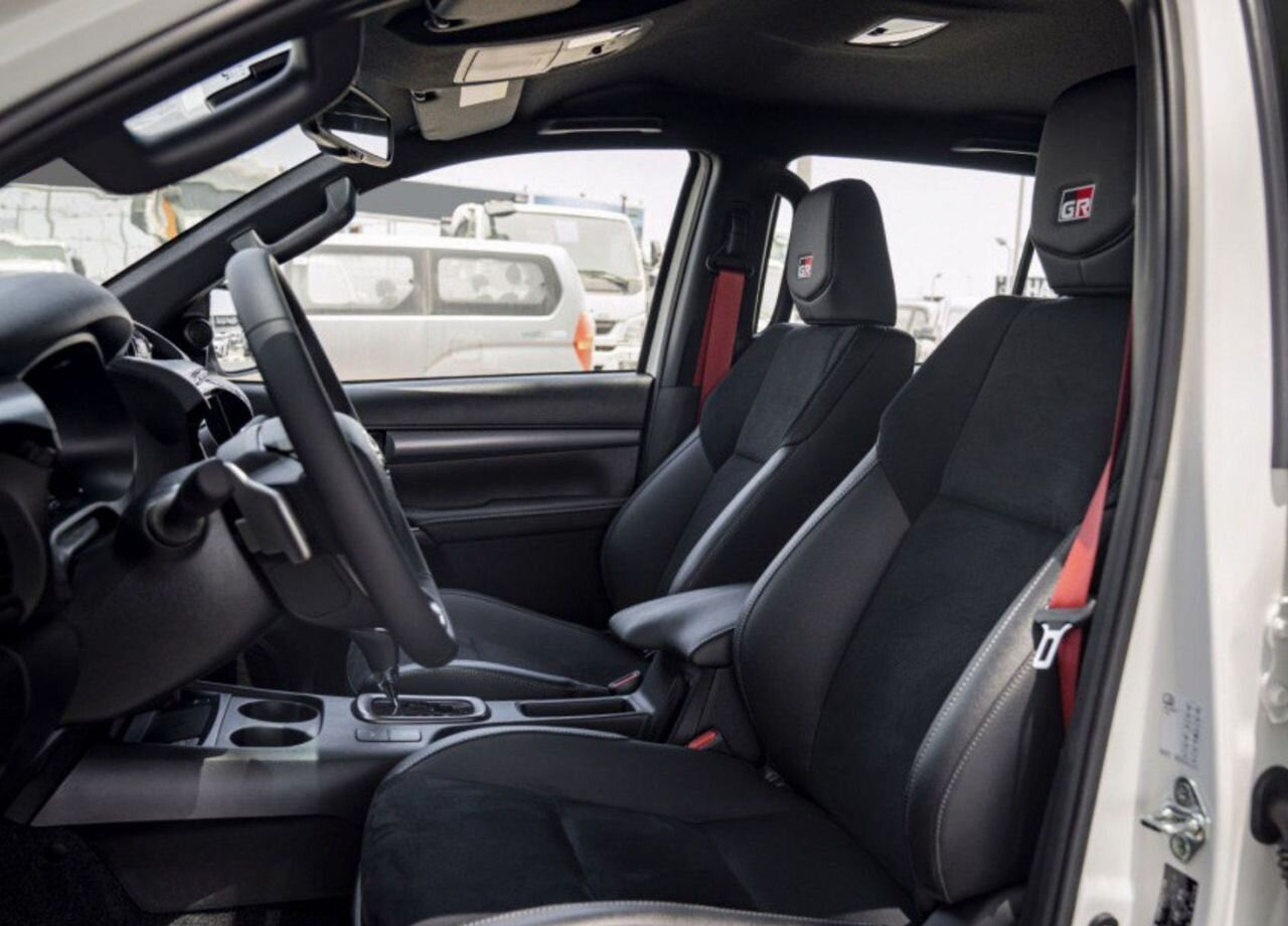 Новый Пикап Toyota Hilux 4.0 AT, Новый: фото 19