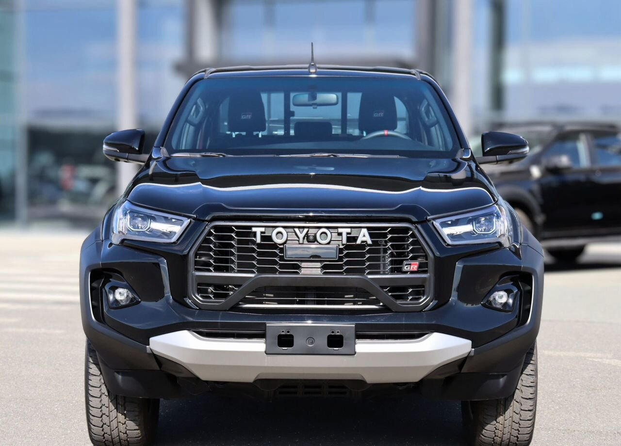 Новый Пикап Toyota Hilux 4.0 AT, Новый: фото 9