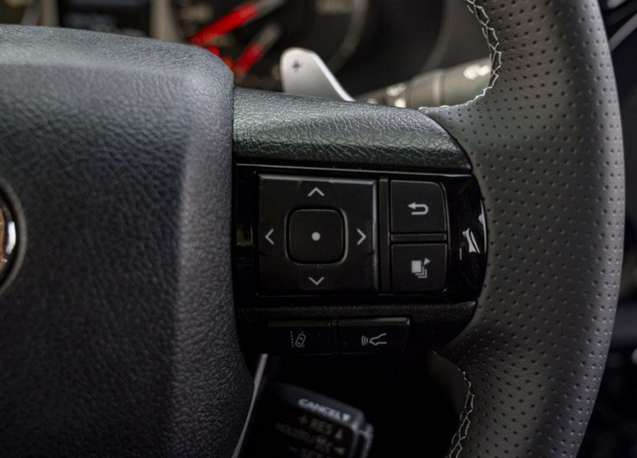 Новый Пикап Toyota Hilux 4.0 AT, Новый: фото 26