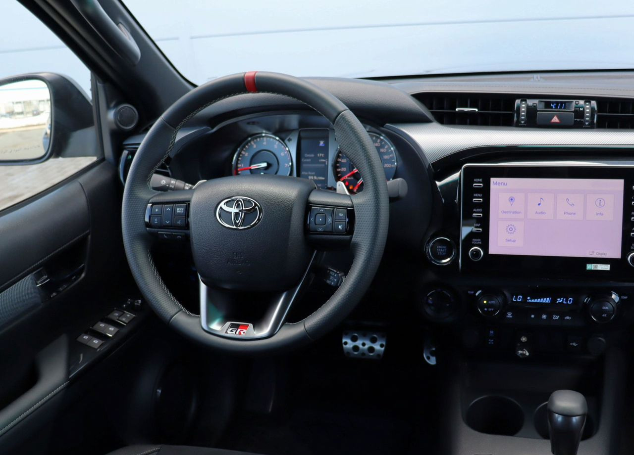 Пикап Toyota Hilux 4.0 AT, Новый: фото 31