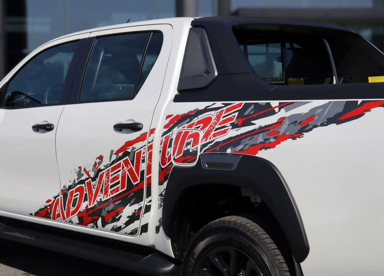 Новый Пикап Toyota Hilux 4.0 AT, Новый: фото 15