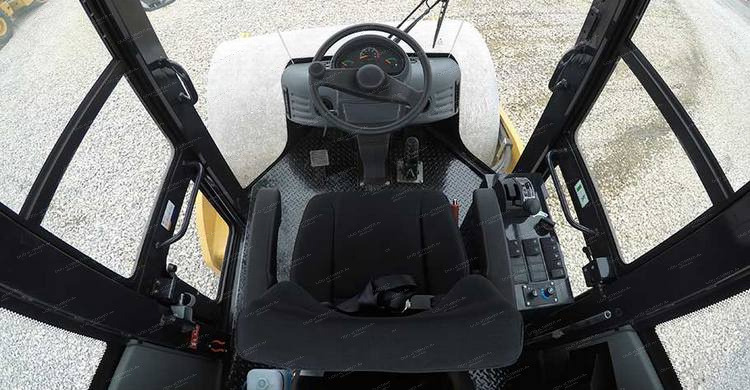 Грунтовый каток SEM518 - Компактор: фото 5 Грунтовый каток SEM518 - Компактор: фото 5