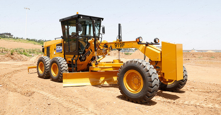 SEM Автогрейдер SEM 919F заднеприводный - Грейдер: фото 4 SEM Автогрейдер SEM 919F заднеприводный - Грейдер: фото 4