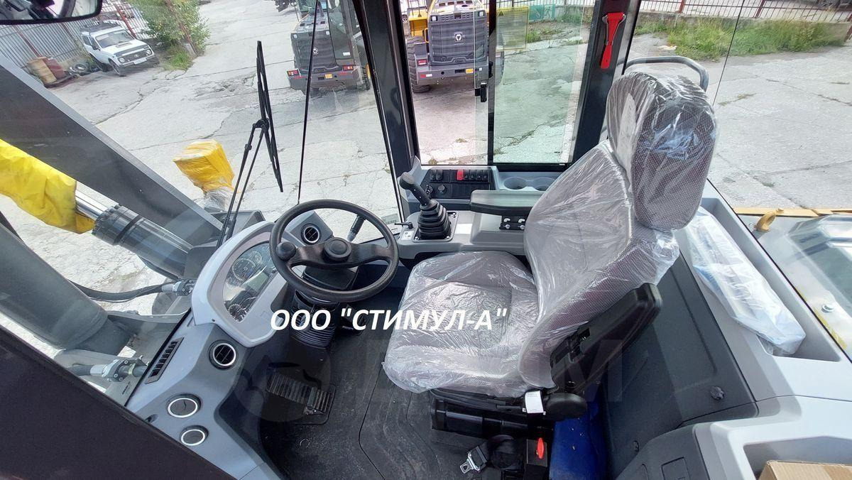 XCMG XC938 - Колёсный погрузчик: фото 3 XCMG XC938 - Колёсный погрузчик: фото 3